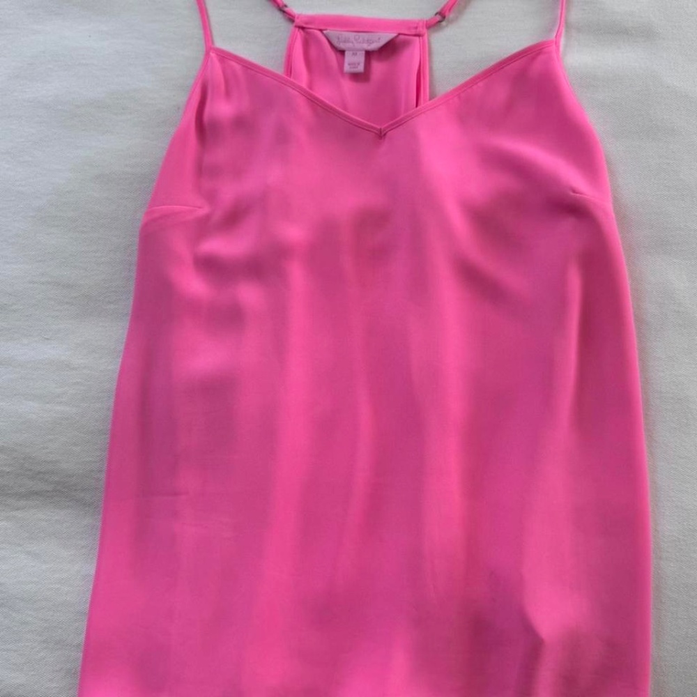 Vintage Lilly Pulitzer pink silk tank top. Gorgeous color flattering cut. Medium